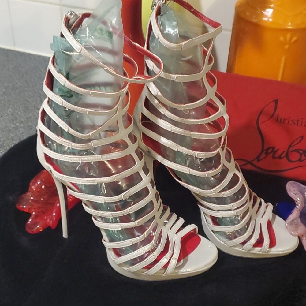 Cesare Paciotti Heels Silver NEW